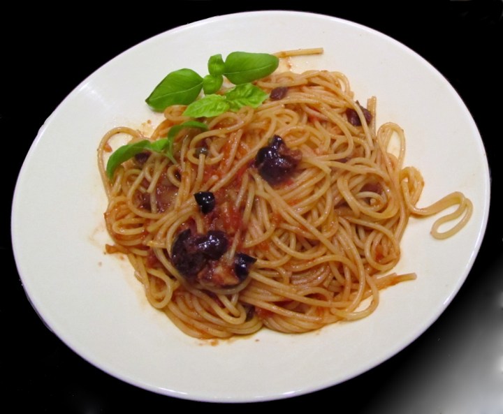 puttanesca_annos (1024x844)