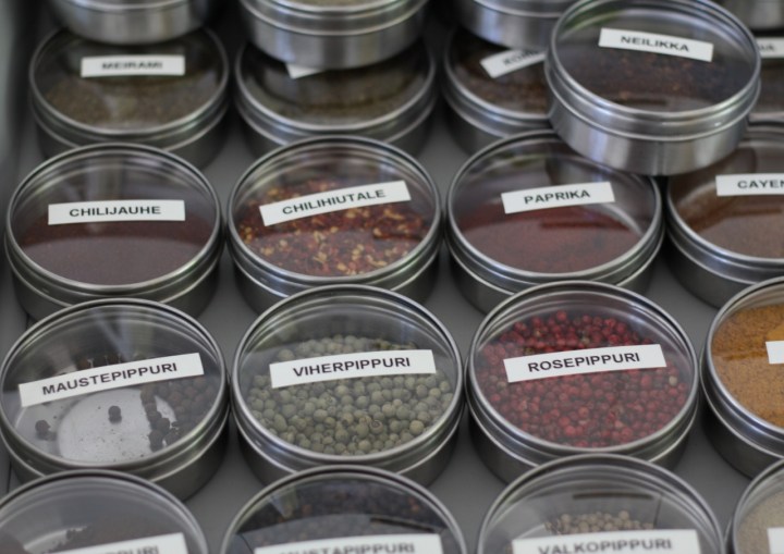 mausteet_purkeissa1 (1280x906)