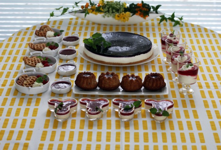 jalkiruokabuffet_marjakastikkeet_1 (1024x696)