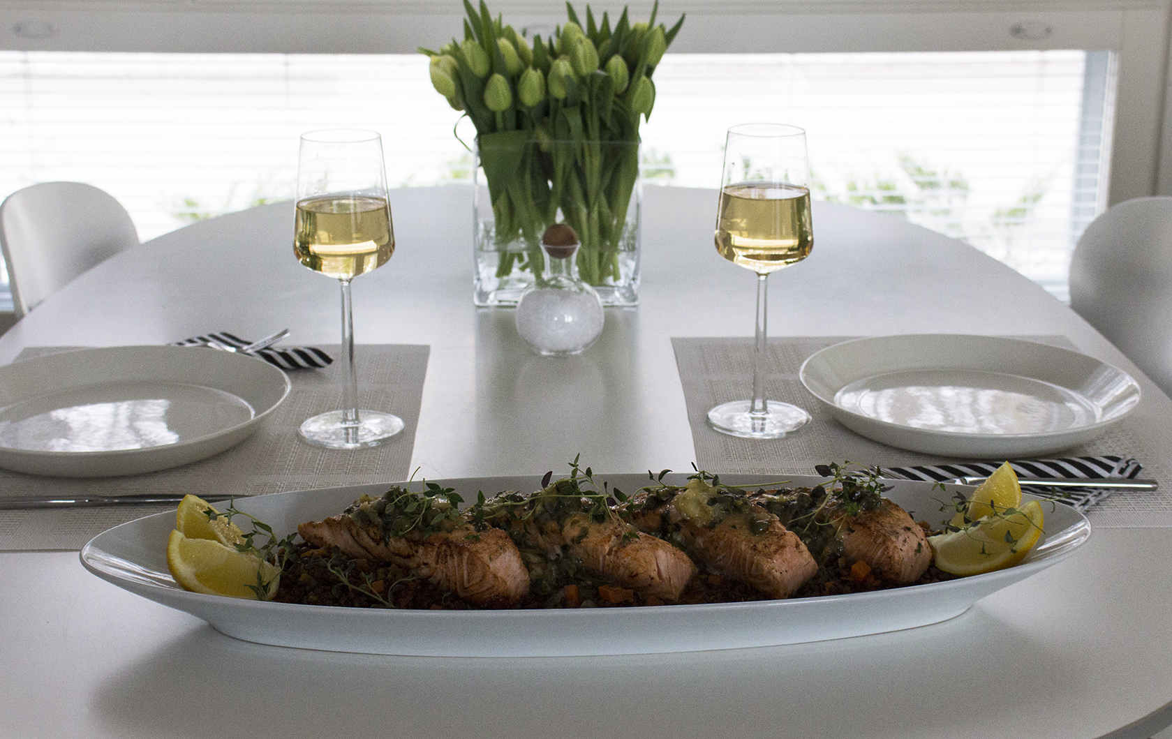 lohta_linsseja_poyta